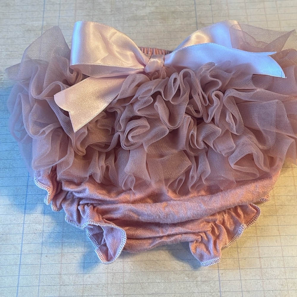 Chicaboo Ruffle Baby Bloomers - Picture 3 of 7